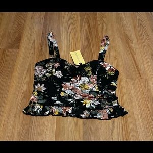 B*O*G COLLECTIVE woman’s Black floral cropped top
